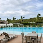 The Serena Stay Luxury Br And Office Near The Beach